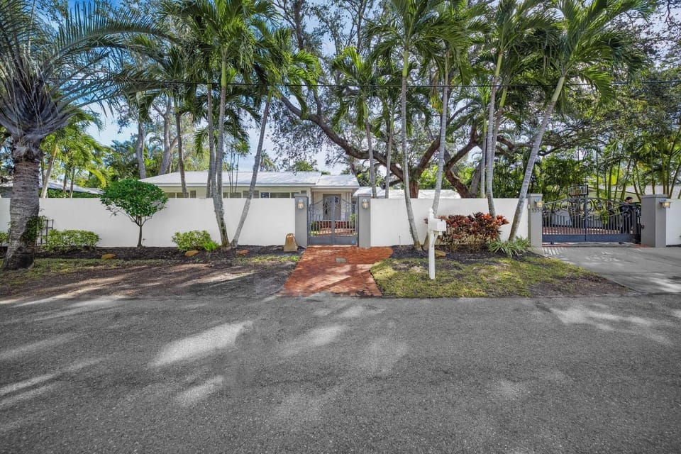 The Shaded Sanctuary House in Sarasota