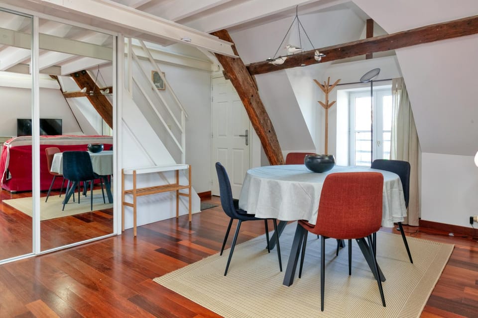 Property building, Living room