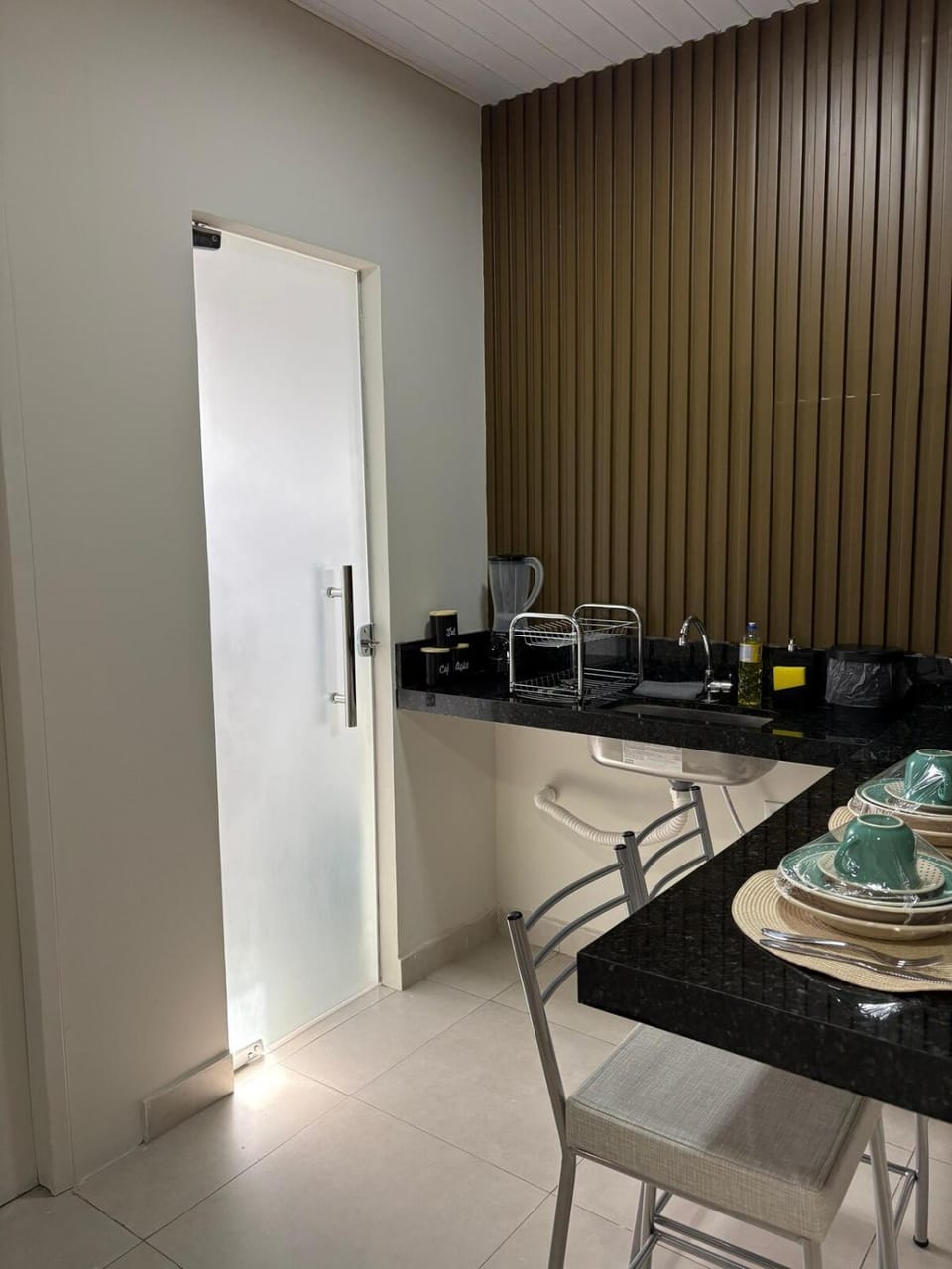 Kitchen or kitchenette, Dining area, stove, toaster