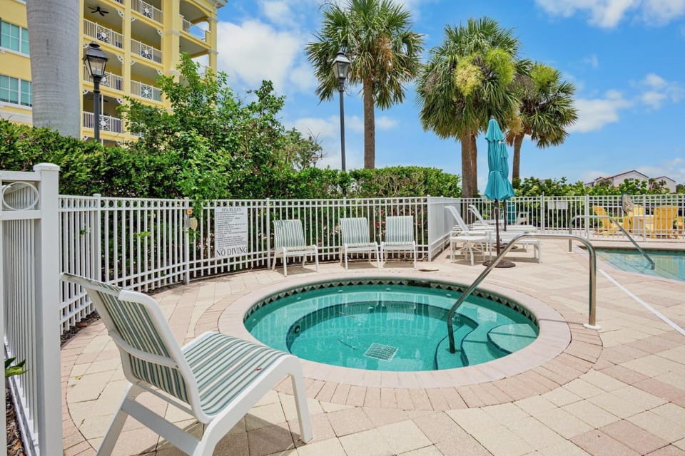 Penthouse Paradise Apartment in Siesta Key