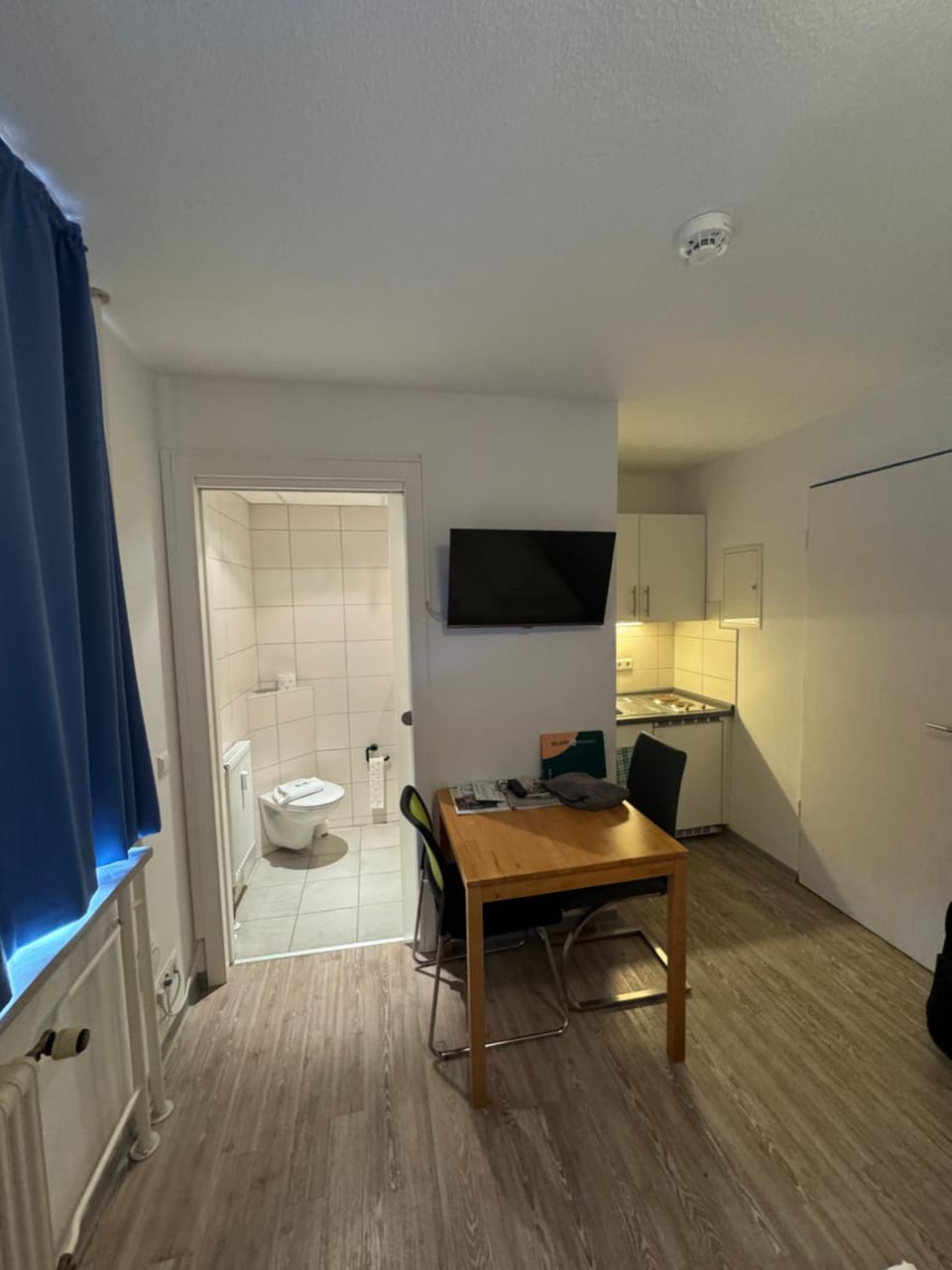 TV and multimedia, Photo of the whole room, Dining area