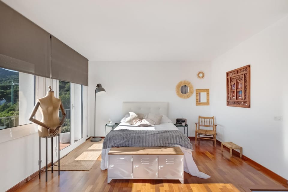 Living room, Bedroom