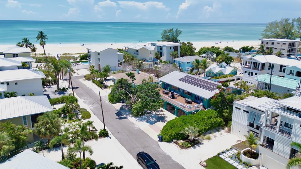 Emerald Shores West House in Anna Maria Island