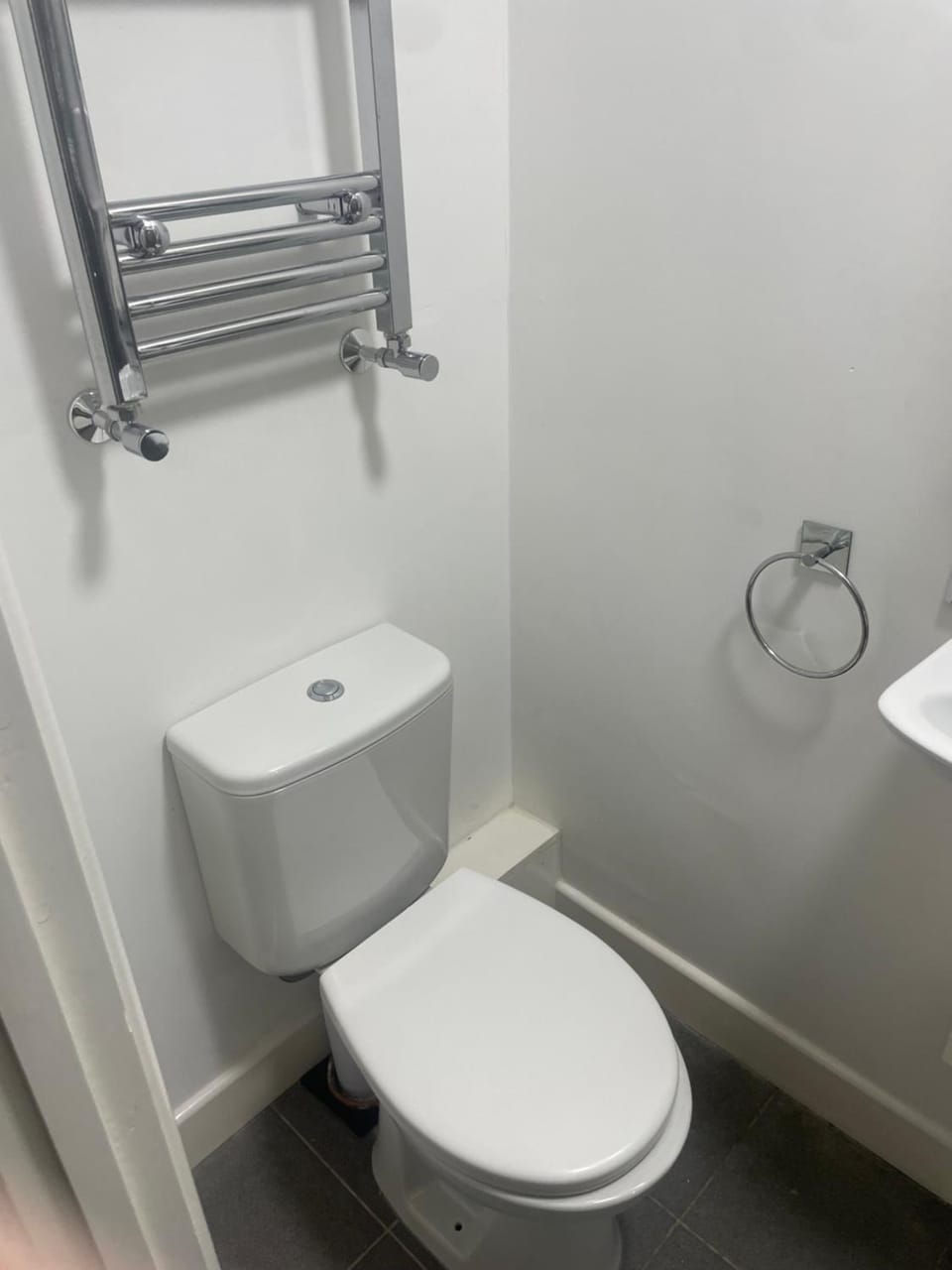 En-suite room by Airport and NEC Vacation rental in Metropolitan Borough of Solihull