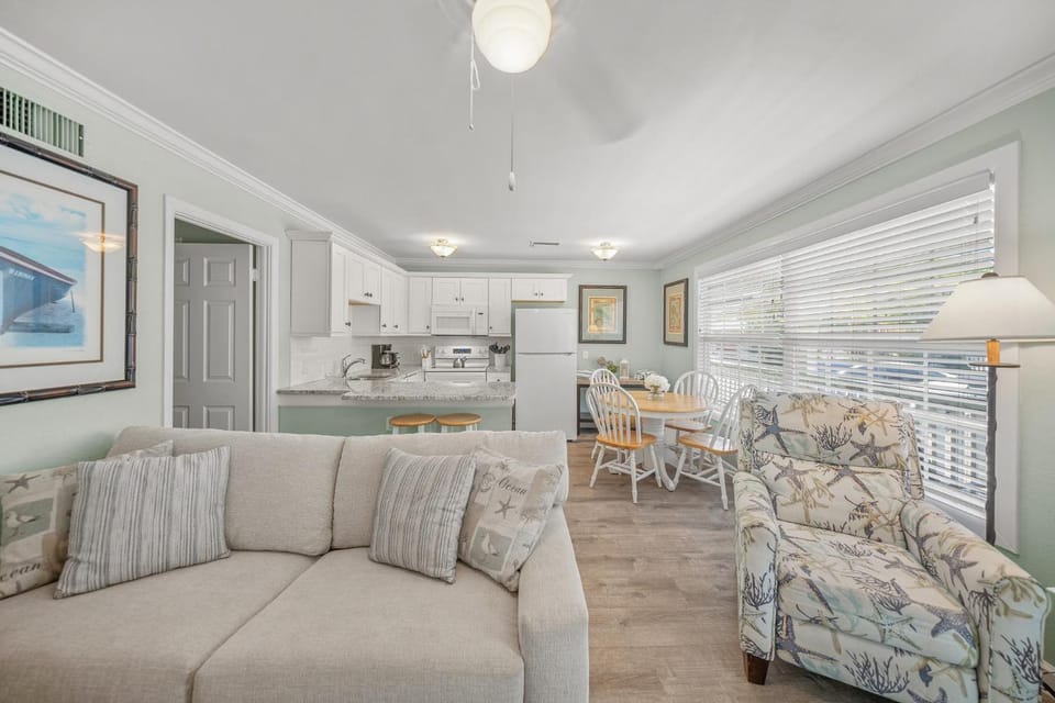 Tradewinds Key West Style #9 House in Bradenton Beach