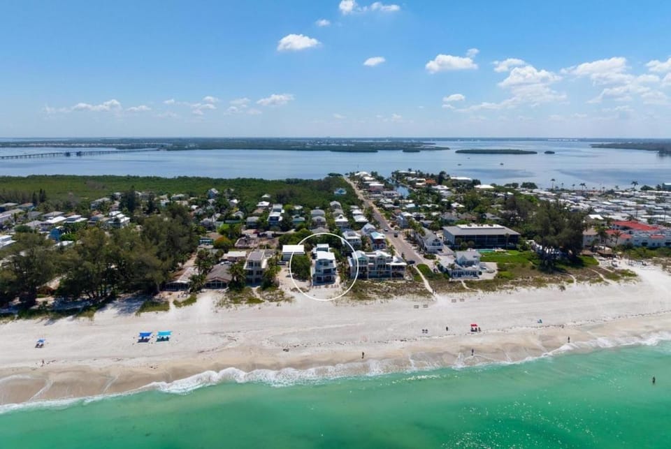Anna Maria Wave House in Holmes Beach