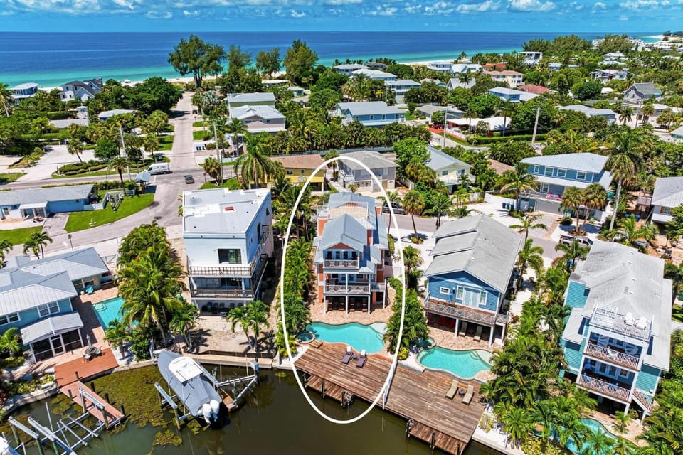 Coral Castle House in Holmes Beach