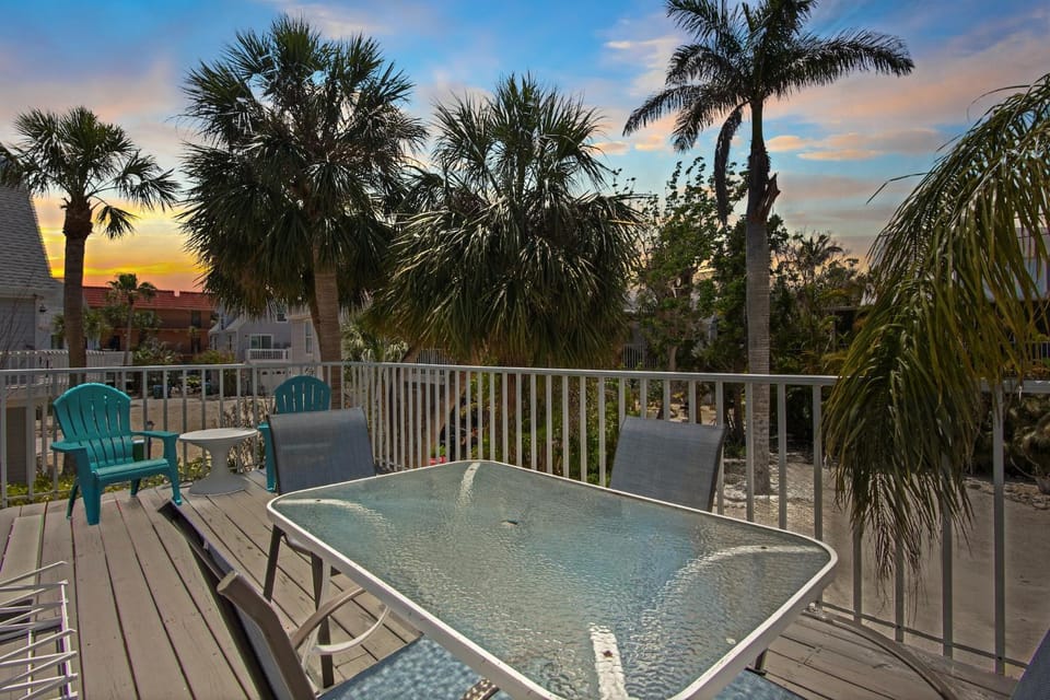 Island Breeze House in Holmes Beach