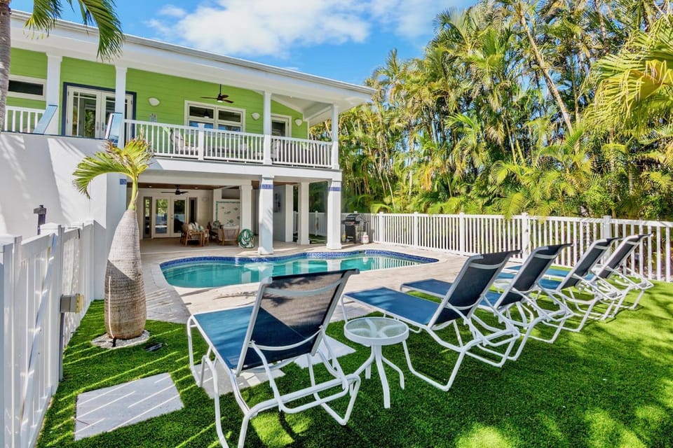 Coco Cottage House in Anna Maria Island