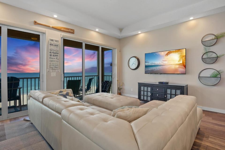 Marbella Villa 1 Apartment in Bradenton Beach