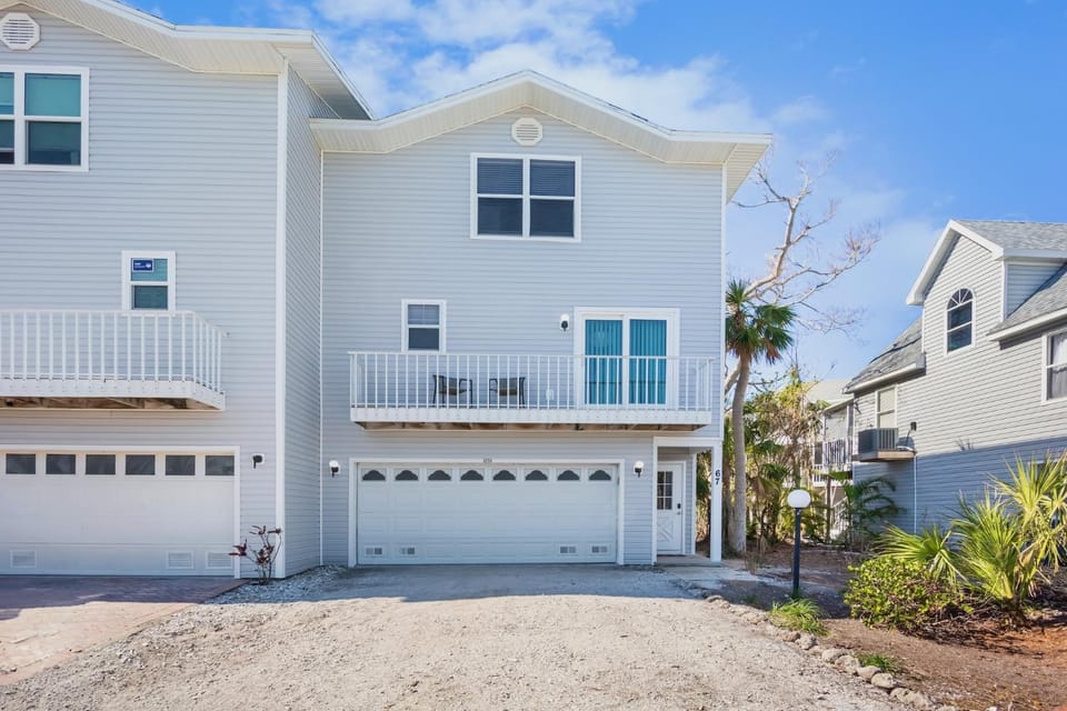 Kismet by the Sea Apartment in Holmes Beach