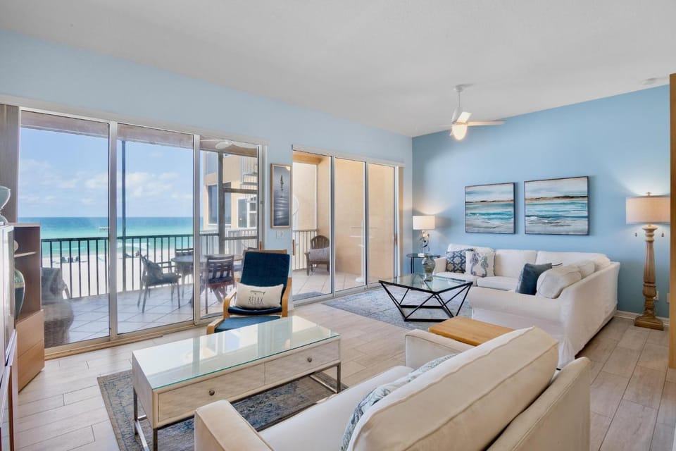 Marbella Villa 8 Apartment in Bradenton Beach