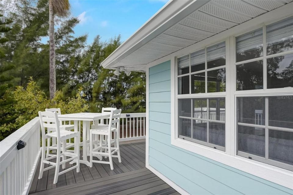 Mermaid Retreat Apartment in Holmes Beach