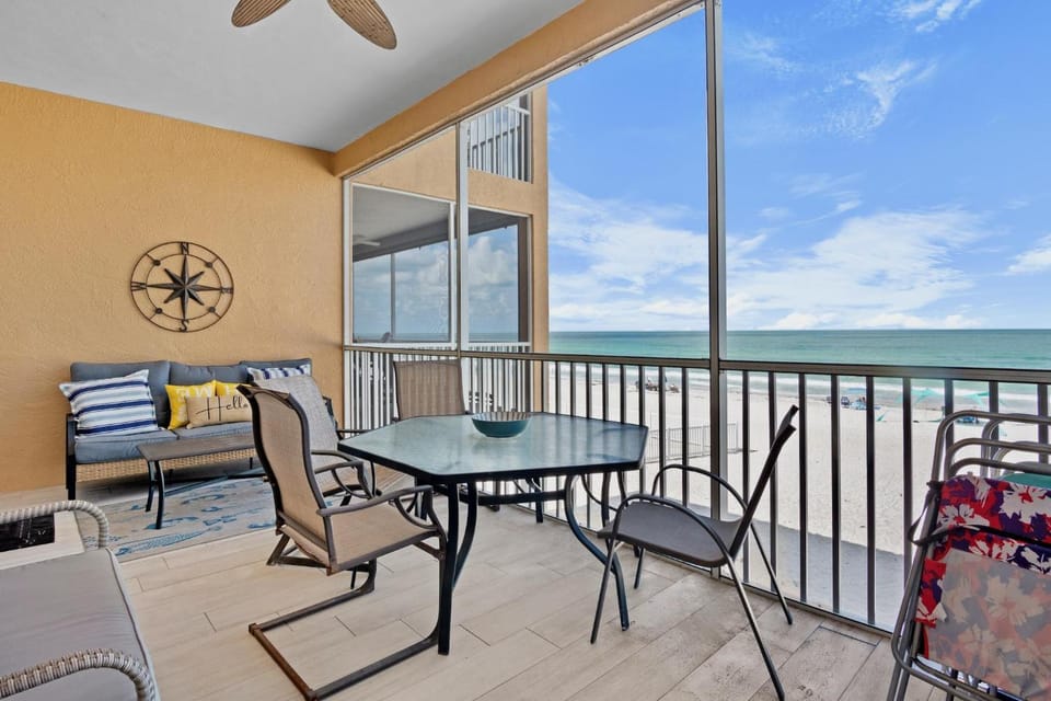 Marbella Villa 4 Apartment in Bradenton Beach