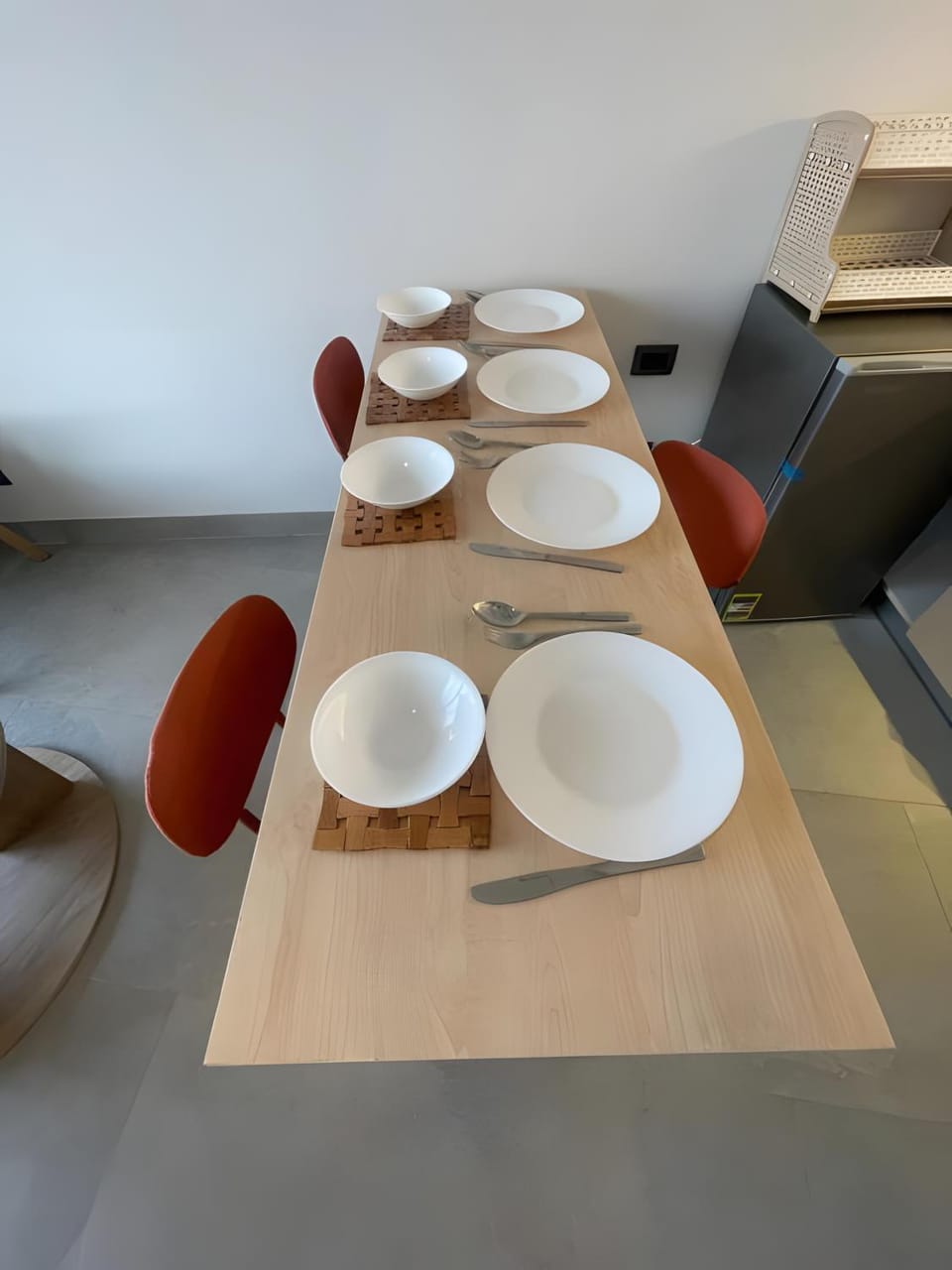 Seating area, Dining area
