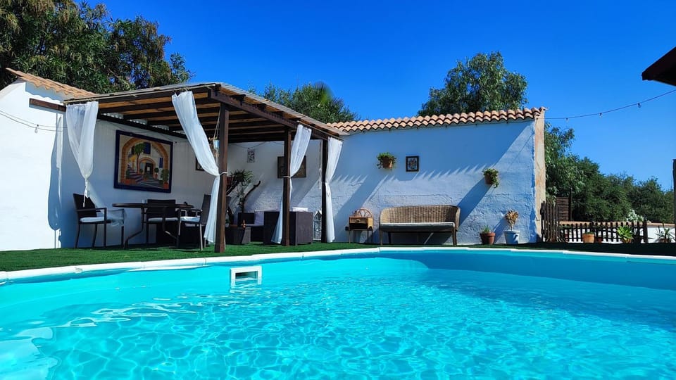 Patio, Pool view, Swimming pool