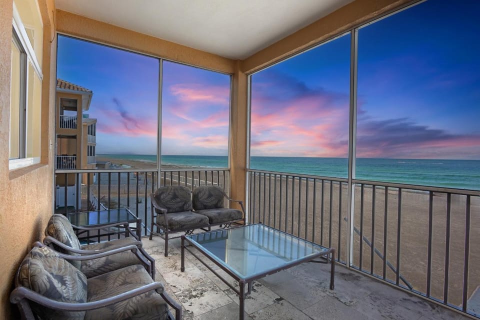 Marbella Villa 10 Apartment in Bradenton Beach