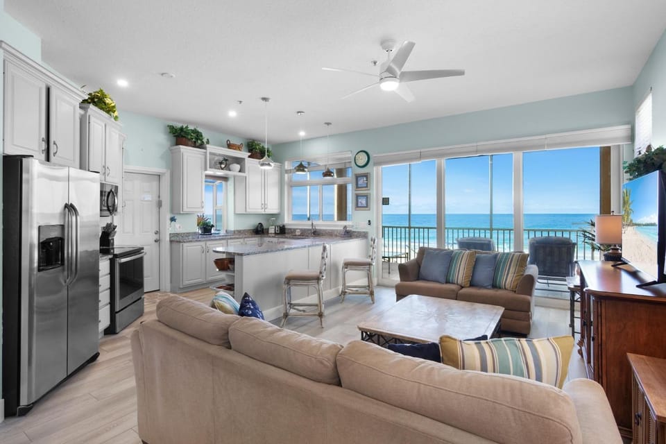 Marbella Villa 10 Apartment in Bradenton Beach