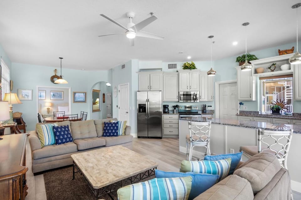 Marbella Villa 10 Apartment in Bradenton Beach