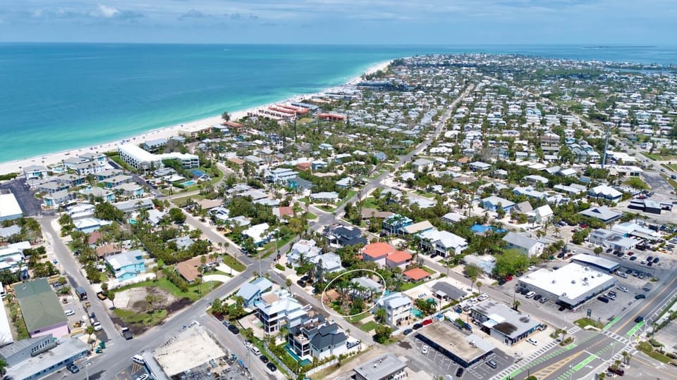 Honu Hale House in Holmes Beach