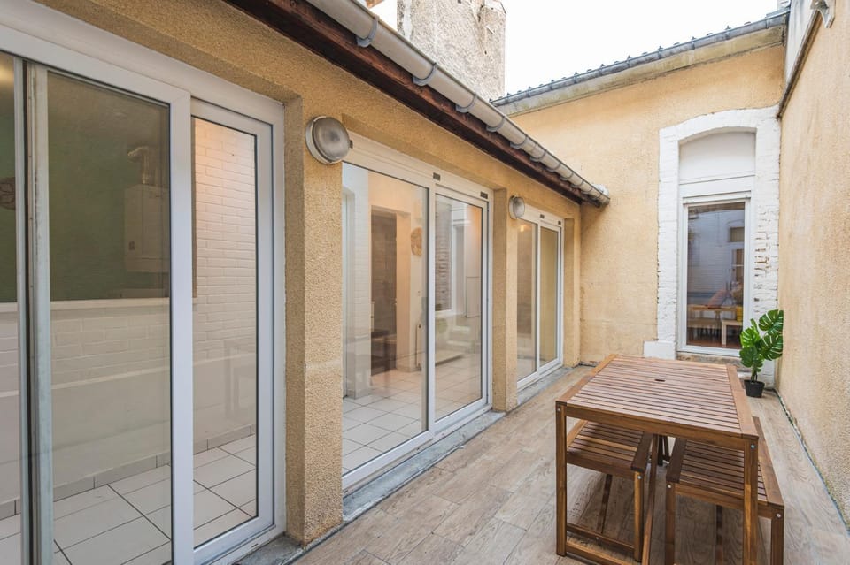 Property building, Patio