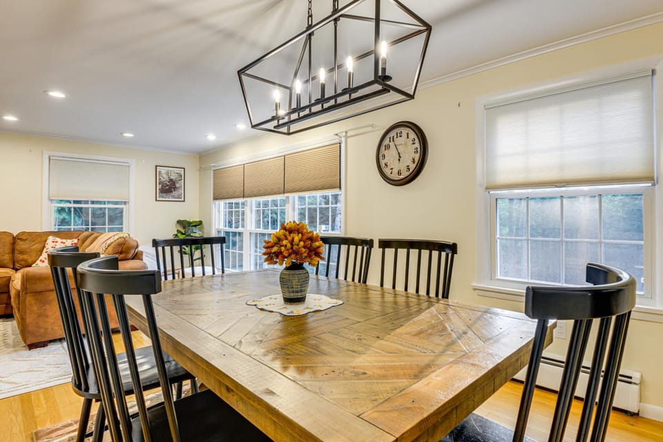 Near Main St & Festivals: Peaceful Keene Getaway! House in Keene