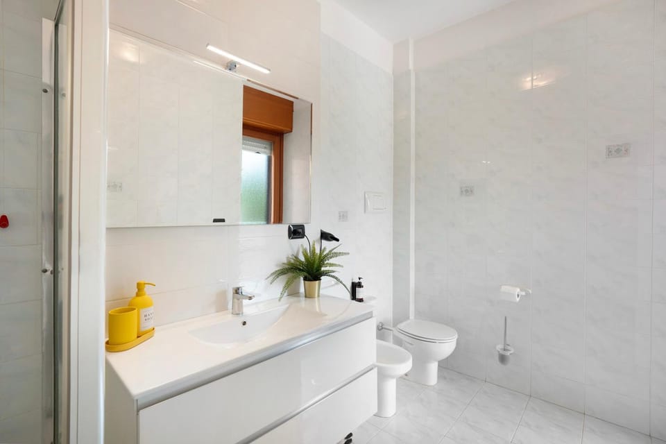 Bathroom, Living room