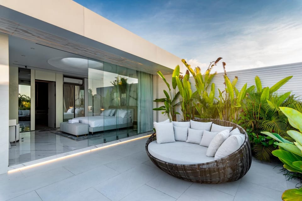 Patio, View (from property/room), Garden view, Pool view, Swimming pool, sunbed