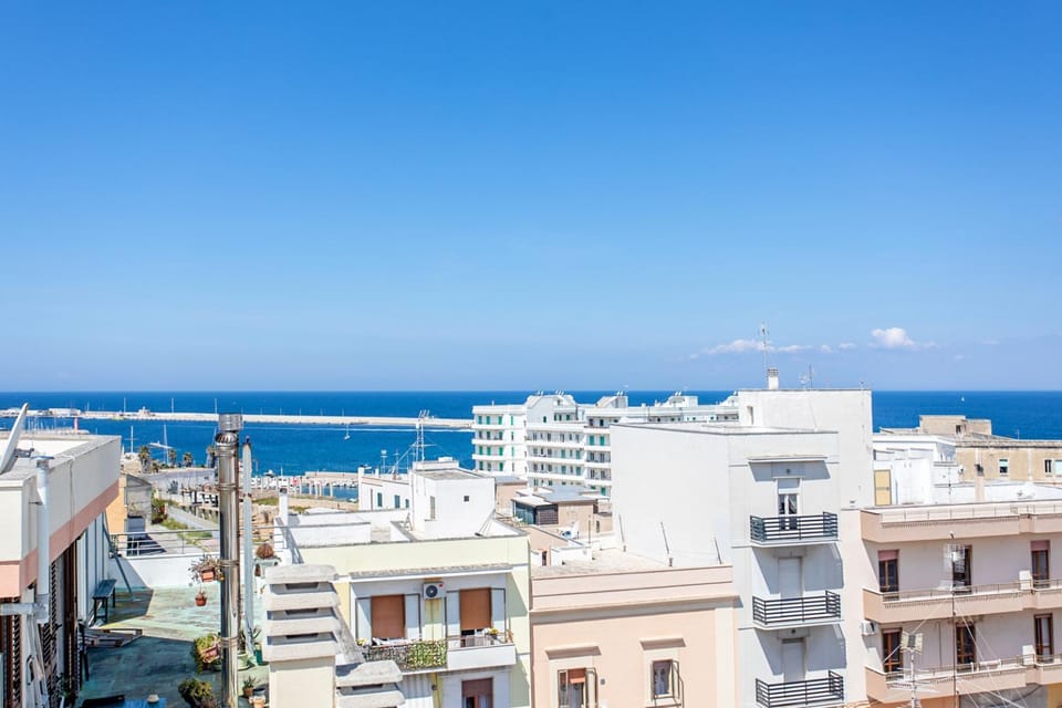 Balcony/Terrace, City view, Sea view