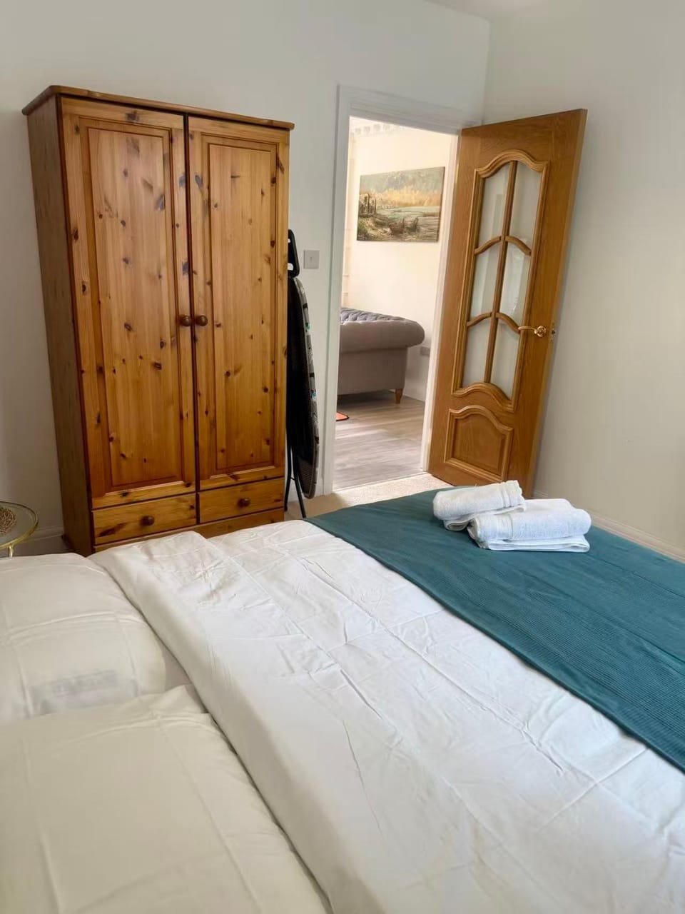 K house Bed and Breakfast in Harrow