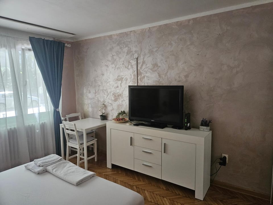 Room Nine Apartment in Belgrade