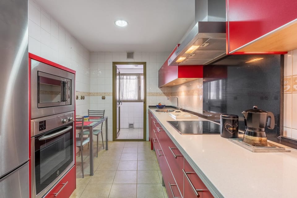Kitchen or kitchenette, Living room