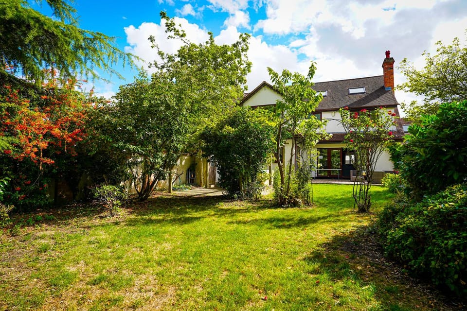 Property building, Garden, Garden view