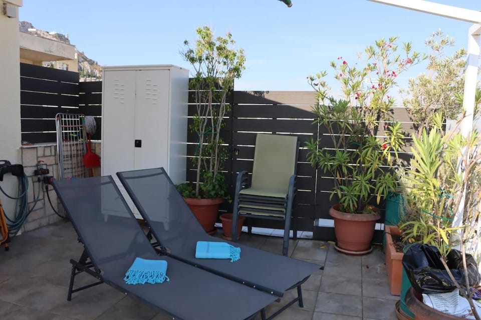 Bright penthouse with amazing panoramic views!!! Apartment in Athens