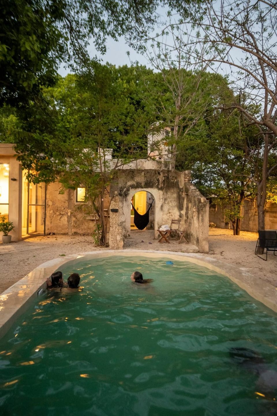 Garden, Swimming pool, Swimming pool