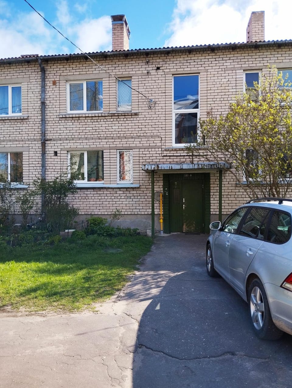 Property building, Parking