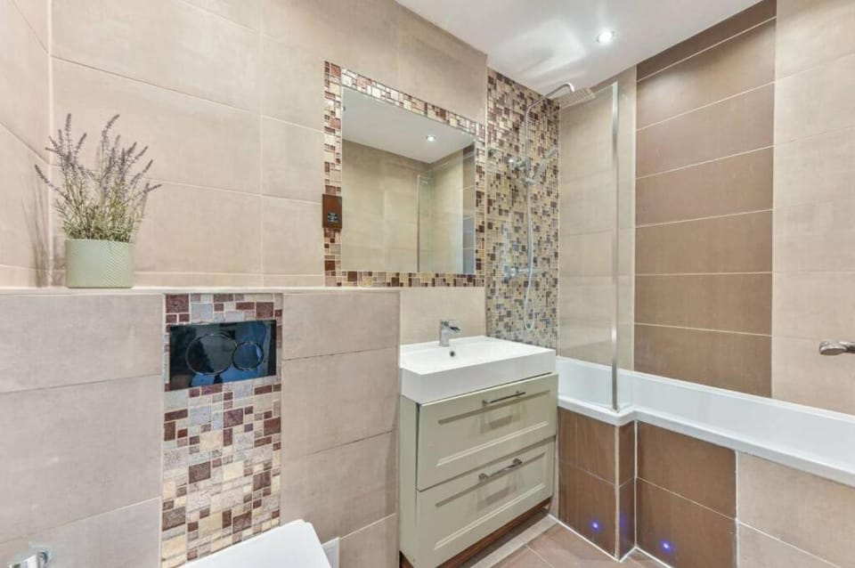 Spacious 3 Bd apartment London Central Apartment in City of Westminster