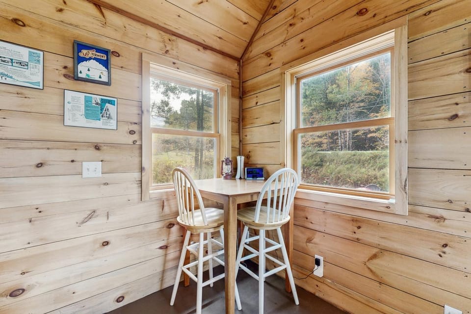 Brook Haven Cabin Cabin in Underhill