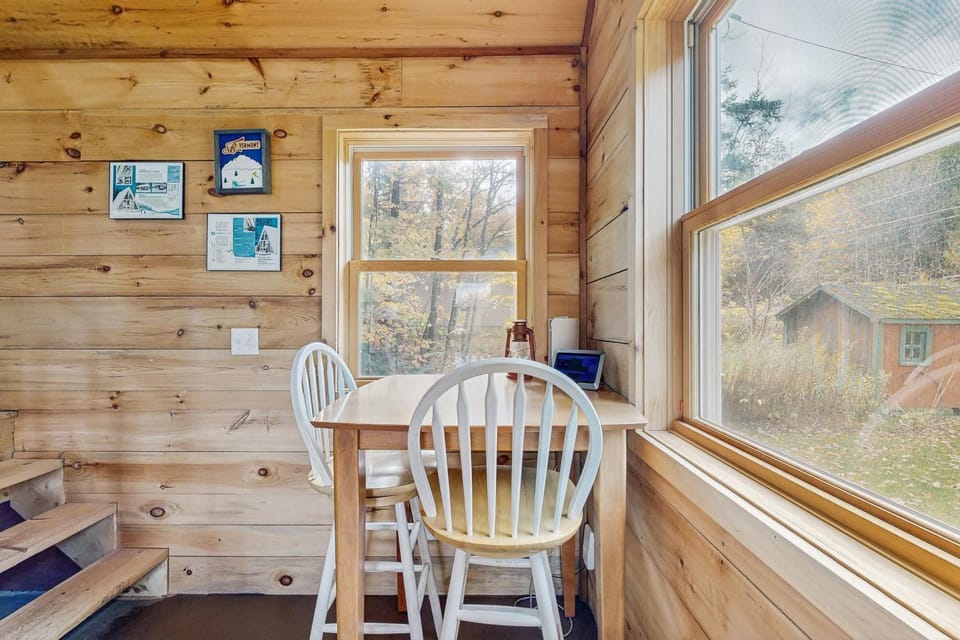 Brook Haven Cabin Cabin in Underhill