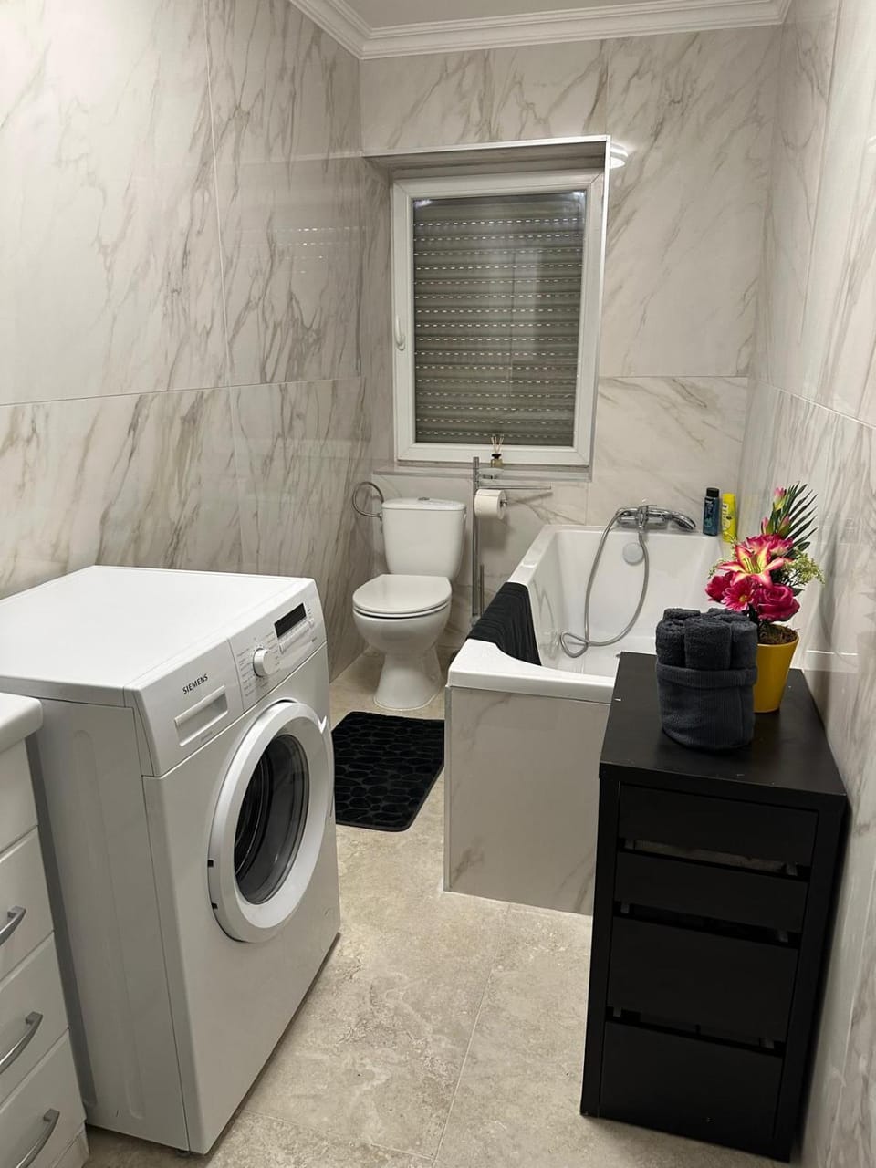 Bathroom, Bath, washing machine