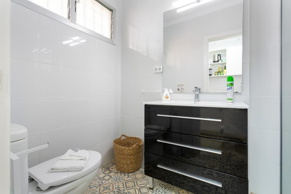 Bathroom, Living room