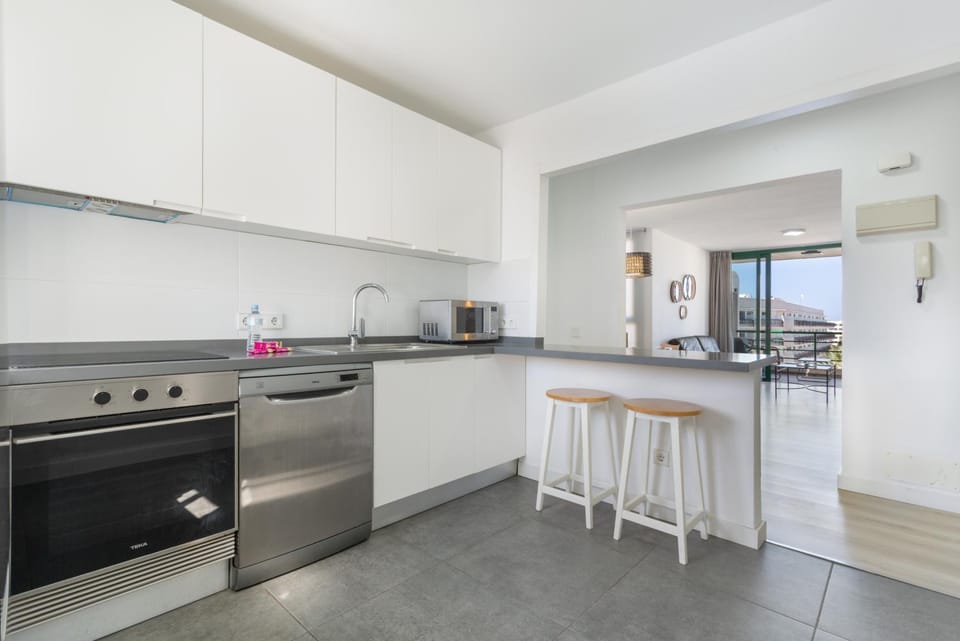 Kitchen or kitchenette, Living room