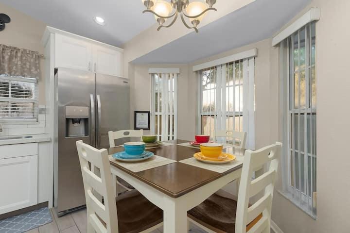 7742 WATER OAK KISSIMMIEE 4BED House in Four Corners
