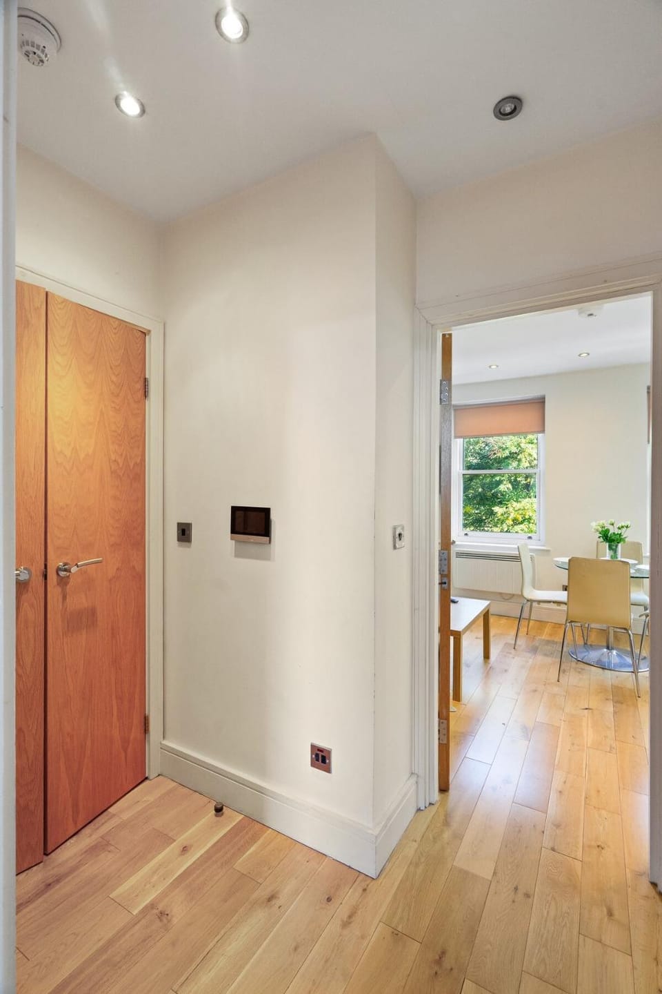 Living room, Dining area, wardrobe