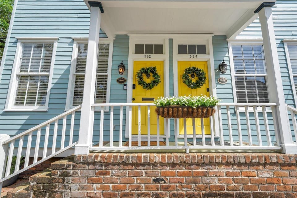 Greene Square Bliss by Lucky Savannah House in Savannah