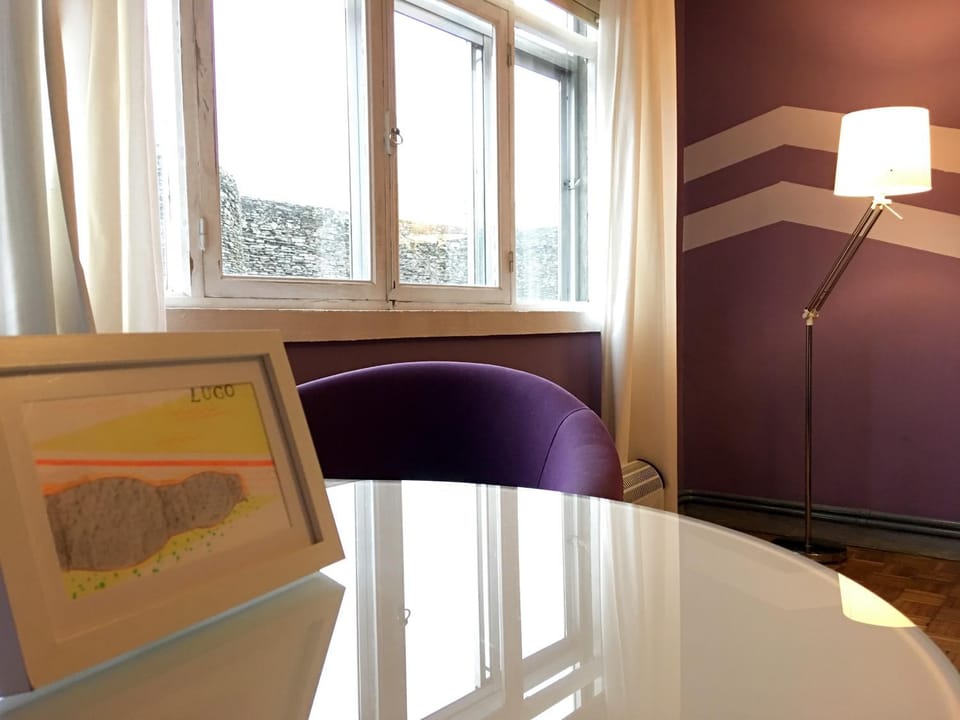 Seating area, Landmark view