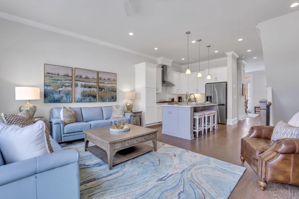 Southern River Retreat by Lucky Savannah House in Savannah