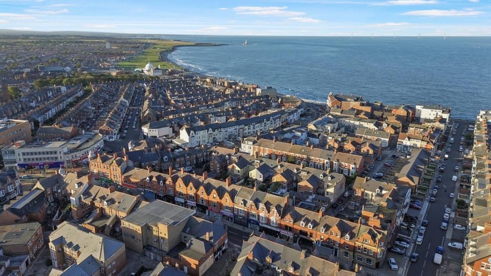 Neighbourhood, Bird's eye view, Sea view, Street view
