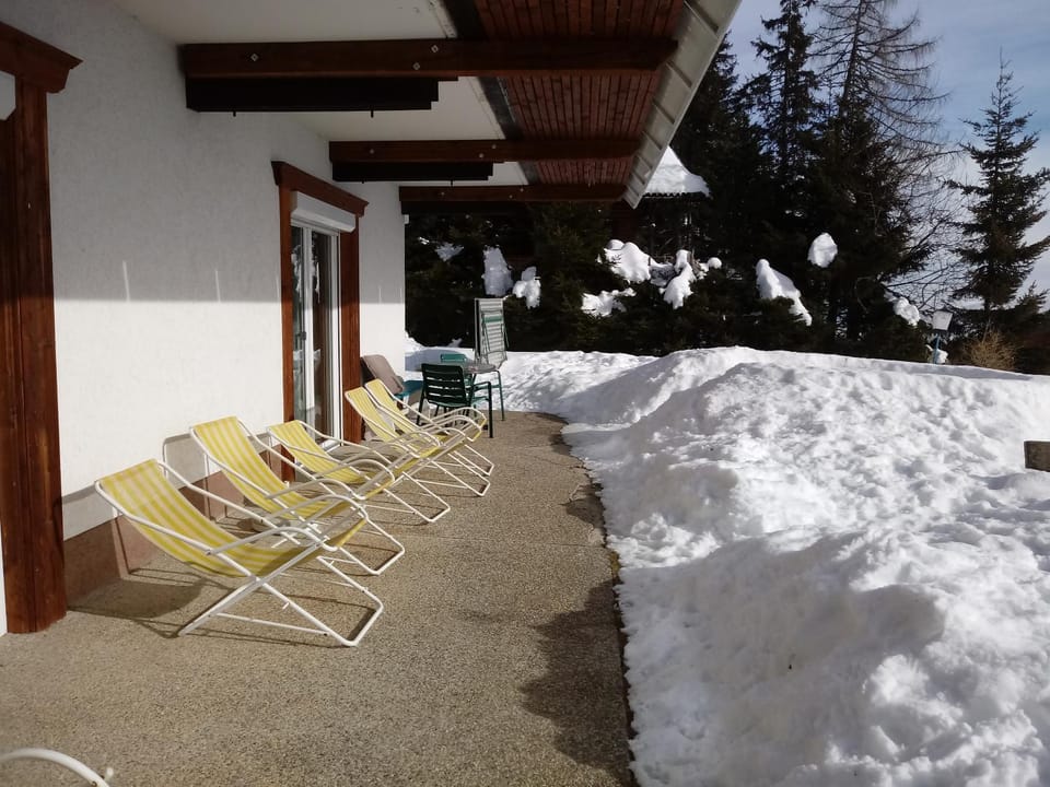Day, Winter, Garden, Balcony/Terrace