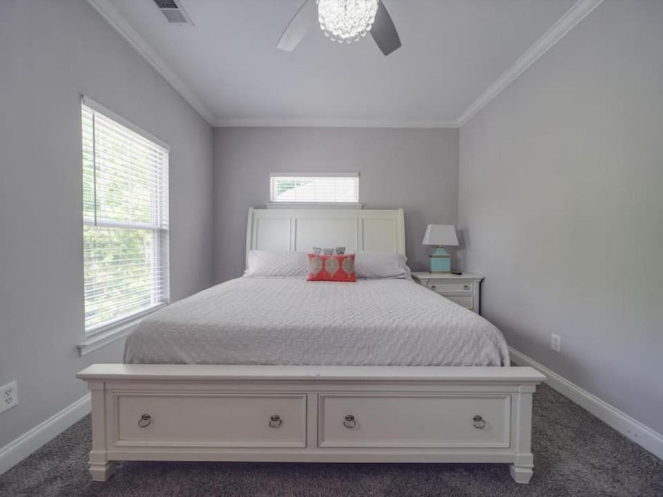 Getaway near Center City Centrally located in CLT House in Charlotte
